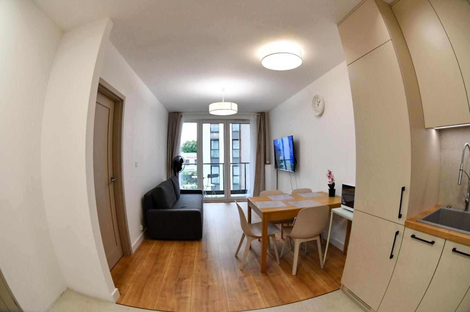 Elegant Two-Room Apartment, Sleeps 4, Near Turon Arena, With Balcony Krakow Exterior photo