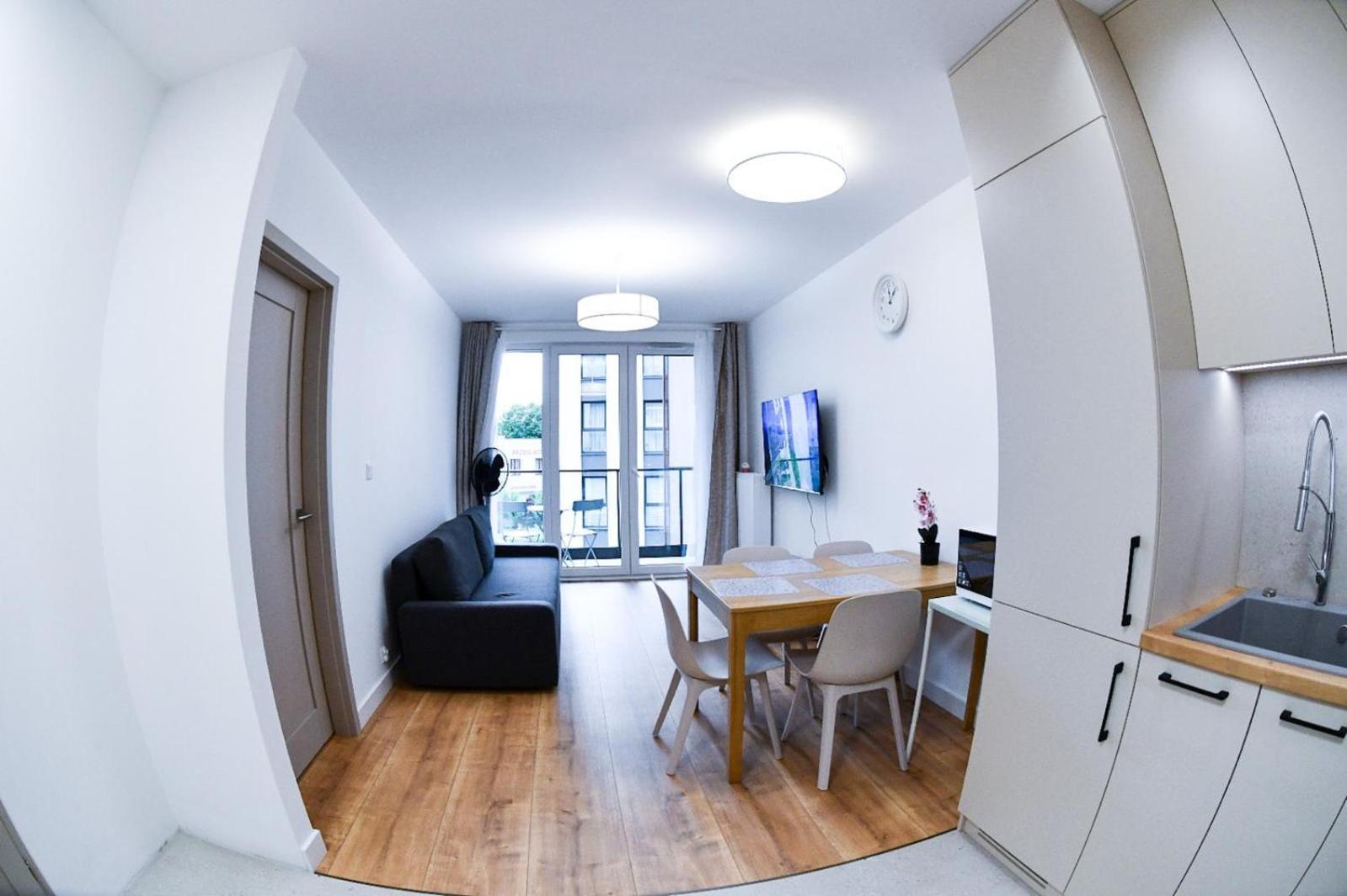 Elegant Two-Room Apartment, Sleeps 4, Near Turon Arena, With Balcony Krakow Exterior photo