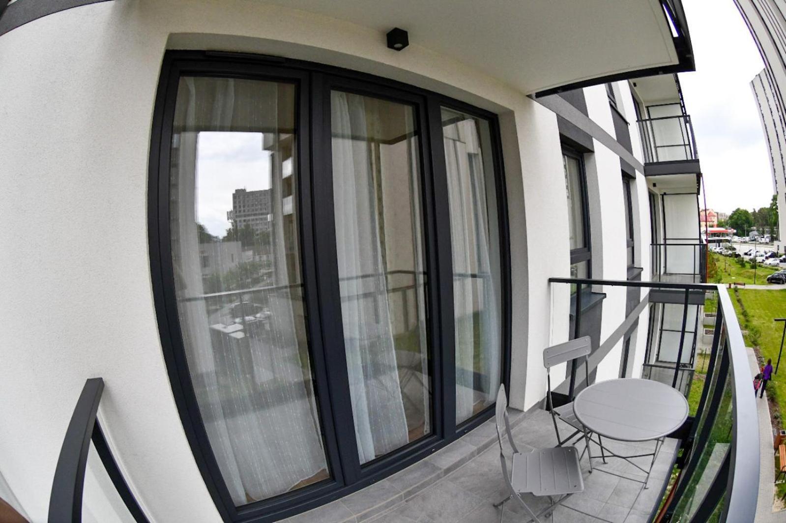 Elegant Two-Room Apartment, Sleeps 4, Near Turon Arena, With Balcony Krakow Exterior photo