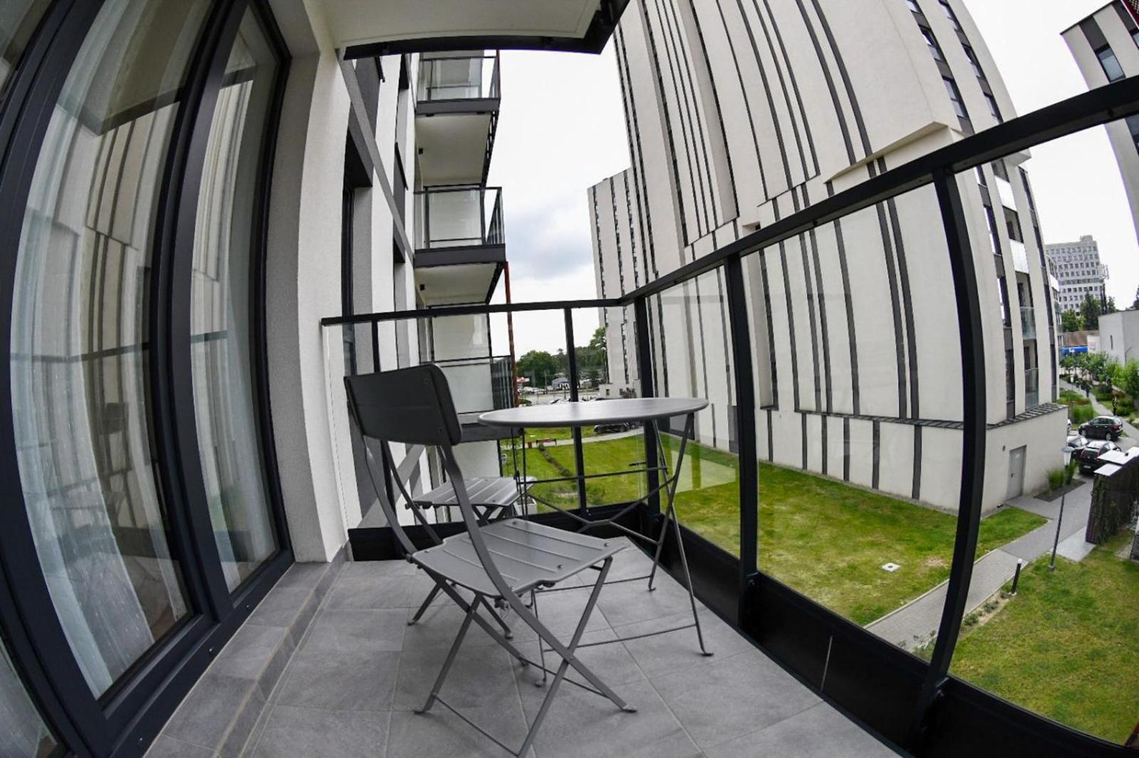 Elegant Two-Room Apartment, Sleeps 4, Near Turon Arena, With Balcony Krakow Exterior photo