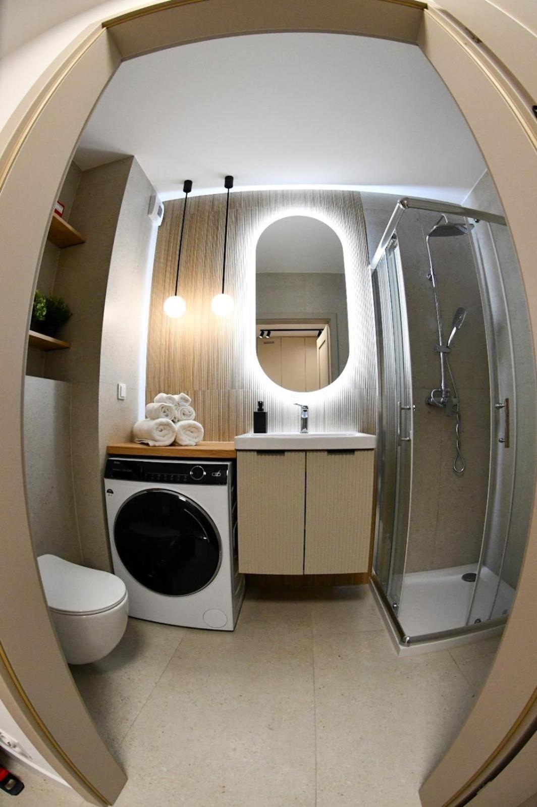 Elegant Two-Room Apartment, Sleeps 4, Near Turon Arena, With Balcony Krakow Exterior photo