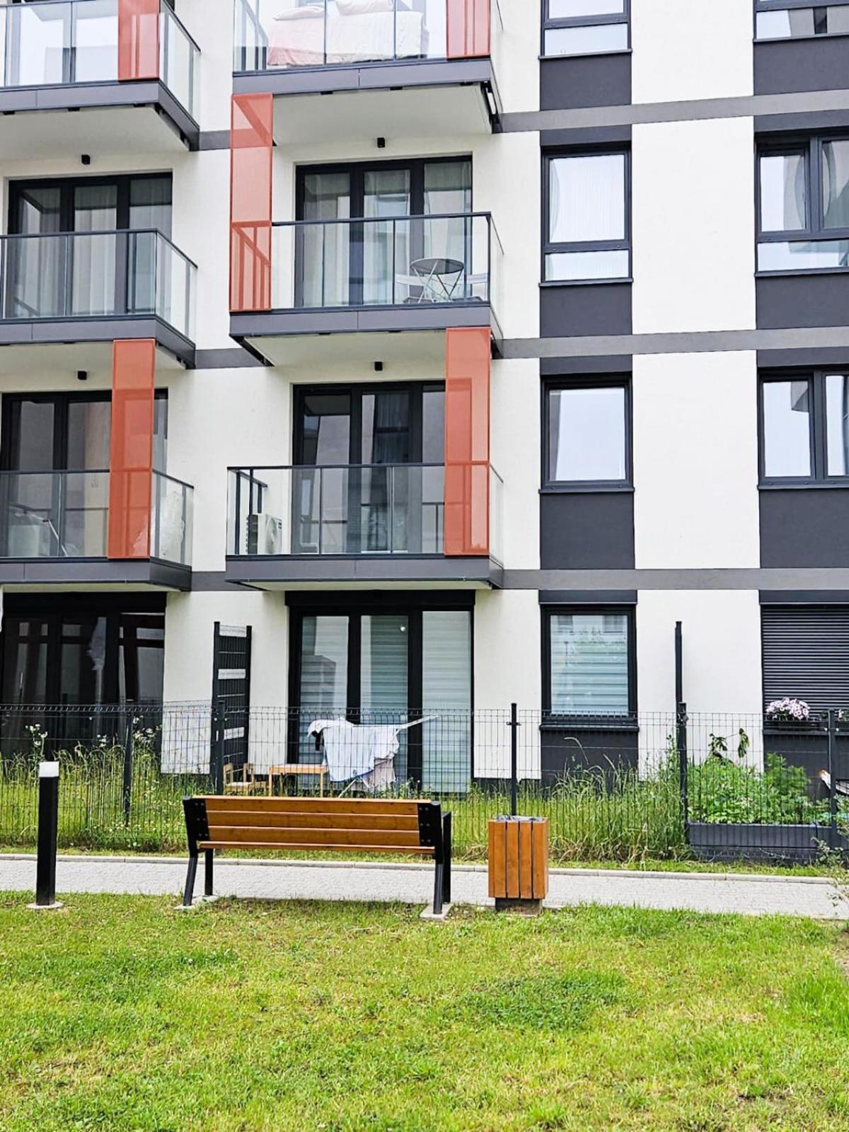 Elegant Two-Room Apartment, Sleeps 4, Near Turon Arena, With Balcony Krakow Exterior photo